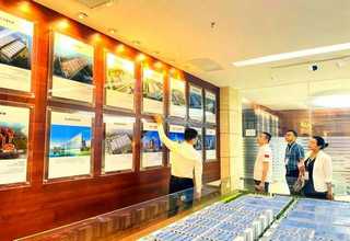 干挂混凝土板+混凝土+美国赉可